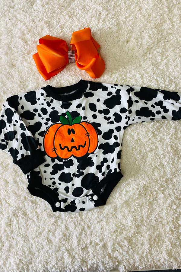 D2579 Pumpkin patch embroidery cow prints Halloween baby rompers wholesale