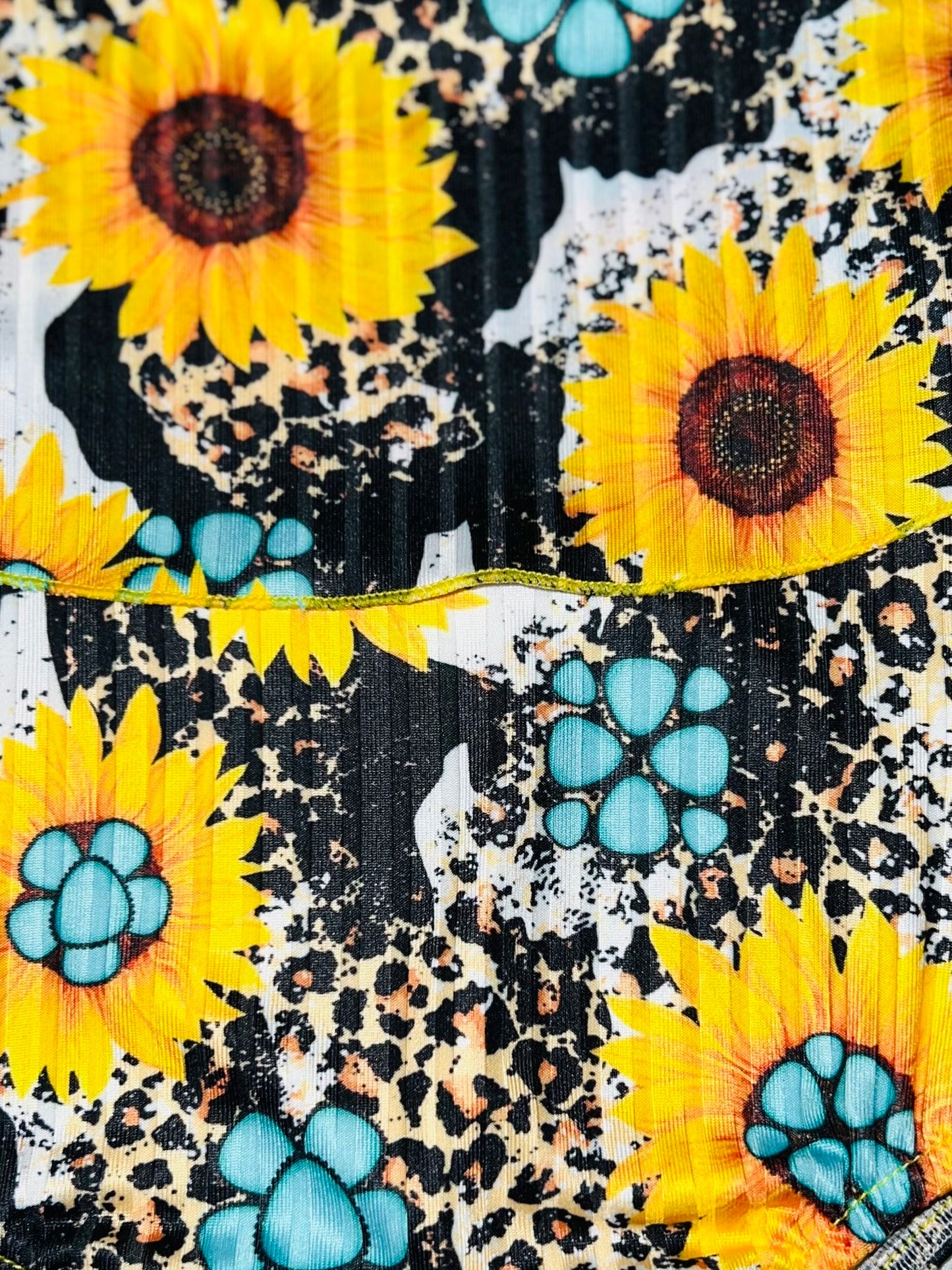 Sunflowers & cheetah print baby ruffle onesie D1124-9