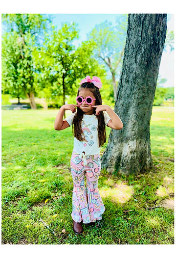 The Benefits of Buying Wholesale Children's Boutique Clothing