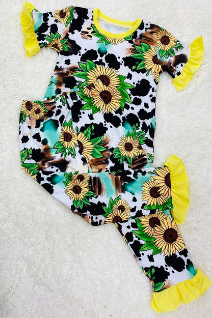 Western COW & SUNFLOWER ruffle girls boutique set DLH2323