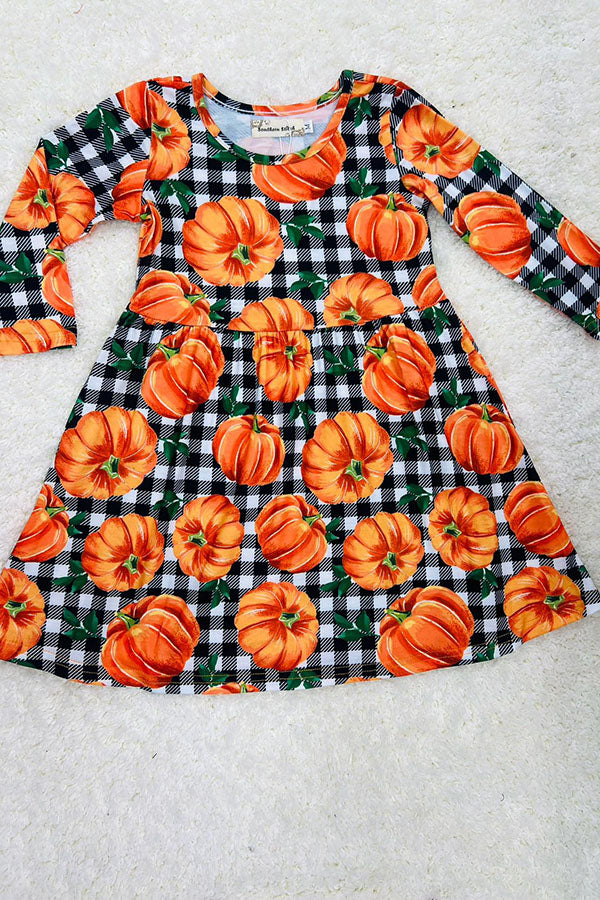 Black & white checkers w/pumpkins long sleeve dress XCH0555-24H