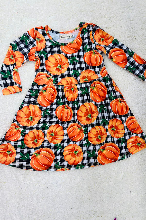 Black & white checkers w/pumpkins long sleeve dress XCH0555-24H