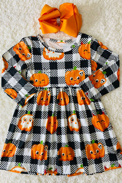 Cute pumpkins on black/white plaid dress DLH2627