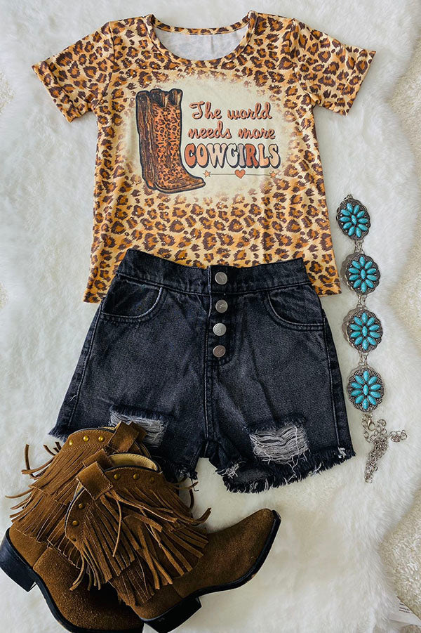 ''The World Needs More Cowgirls'' animal print t-shirt DLH1212-20