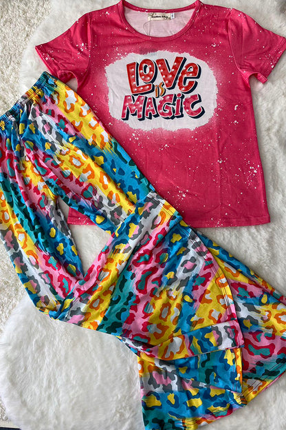 "LOVE IS MAGIC" bright multicolor 2pc short sleeve set XCH0777-11H