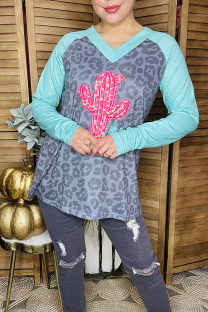 Western leopard & cactus print long sleeve women's boutique top w/v-neck XCH12111