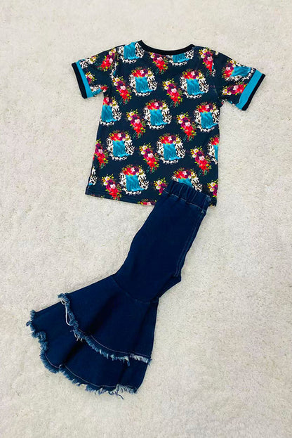 Black w/turquoise boots V-neck short sleeve t-shirt D0821-3