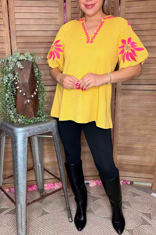 Yellow ribbed knitted fabric pink embroidery puff short sleeves women top XCH16645