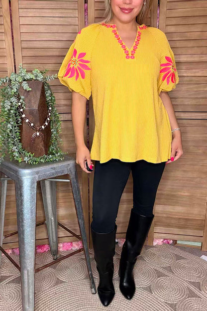 Yellow ribbed knitted fabric pink embroidery puff short sleeves women top XCH16645