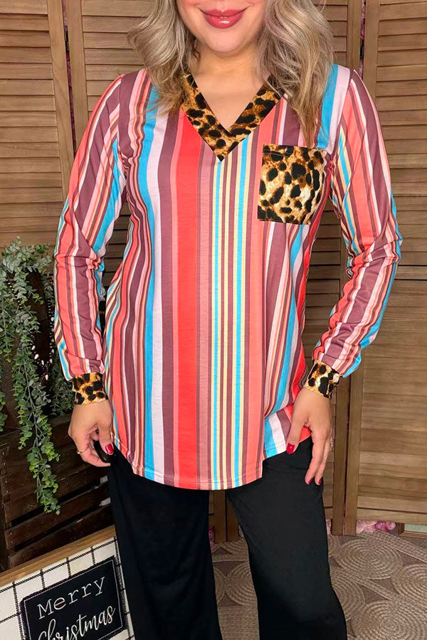 GJQ8549 Serape & leopard v-neck cut long sleeve top w front pocket (DS12)