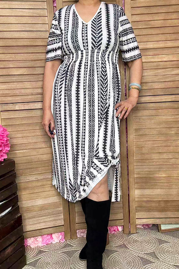 Black & White Geometric Short Sleeve Women Midi Dress w/slit GJQ16338