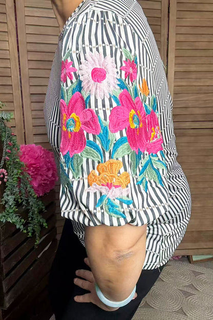 Women's blouse with very detailed embroidered balloon sleeves XCH16812