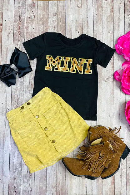 Clearance- Yellow corduroy girls skirt w/pockets and buttons 230150M