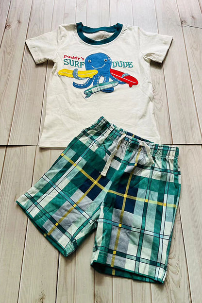 Octopus patch white top & green checkered shorts 2pc boy's set 251307M