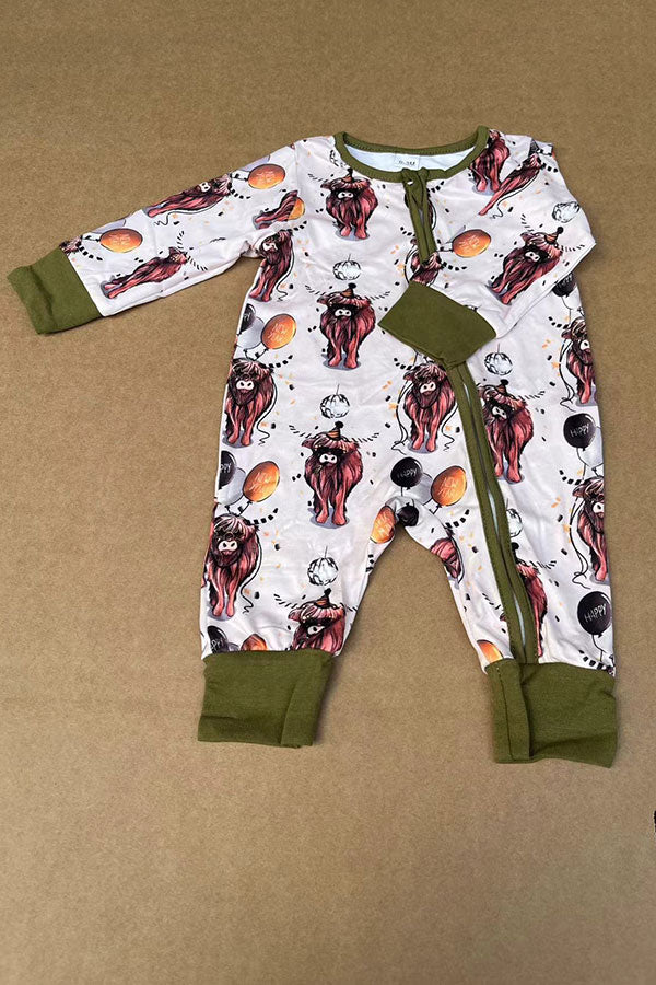 HAPPY & NEW YEAR  & cow printed unisex newborn baby romper 2601054M