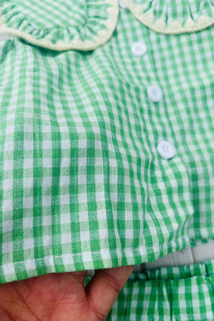 Chic green plaid top & ruffle shorts girls boutique set 2601068M