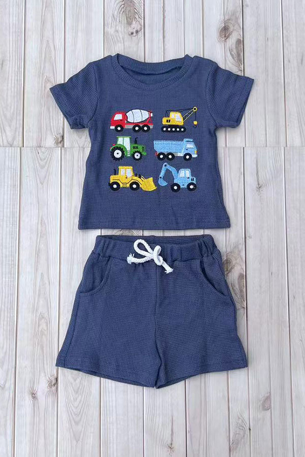 Western vehicle top & blue shorts boy's boutique set 2601069M