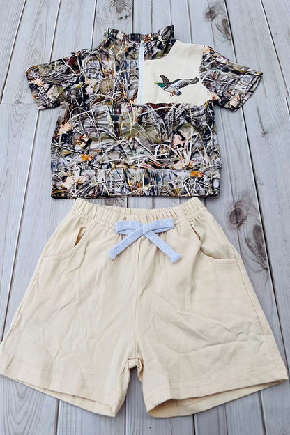 Western wild mallards embroidery top & cream shorts 2pc boy's boutique set 2601080M