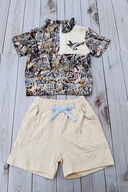 Western wild mallards embroidery top & cream shorts 2pc boy's boutique set 2601080M