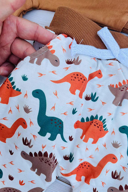 Trendy dinosaur sweatshirt & pant boy's boutique set 2601098M
