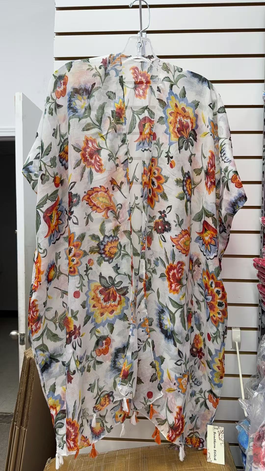 Floral printed kimono w/tassels 3PC-$12  YZ213171