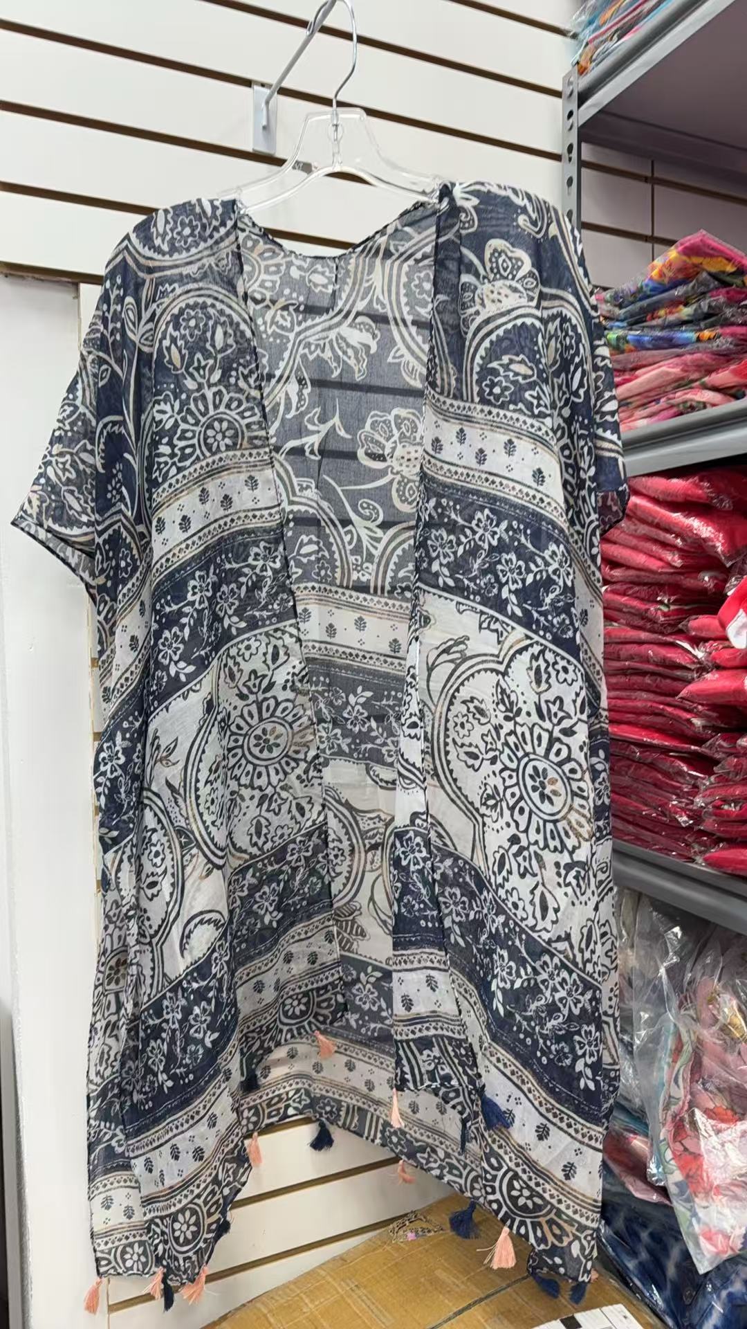 YZ192032 Navy blue & beige multi print kimono 3pc-$12