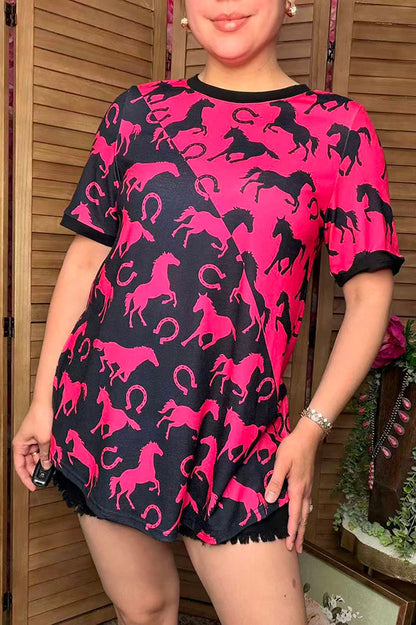 Wholesale women top Half fuchsia & black horse printed w/short sleeves XCH14361