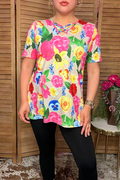 Chic floral criss cross short sleeve women's boutique top Southern Stitch GJQ13974