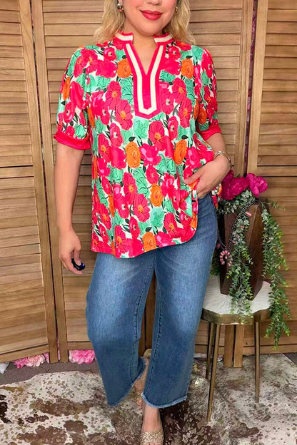 Chic floral print short sleeve women's boutique top w/stripe V-Neck Southern Stitch XCH16828