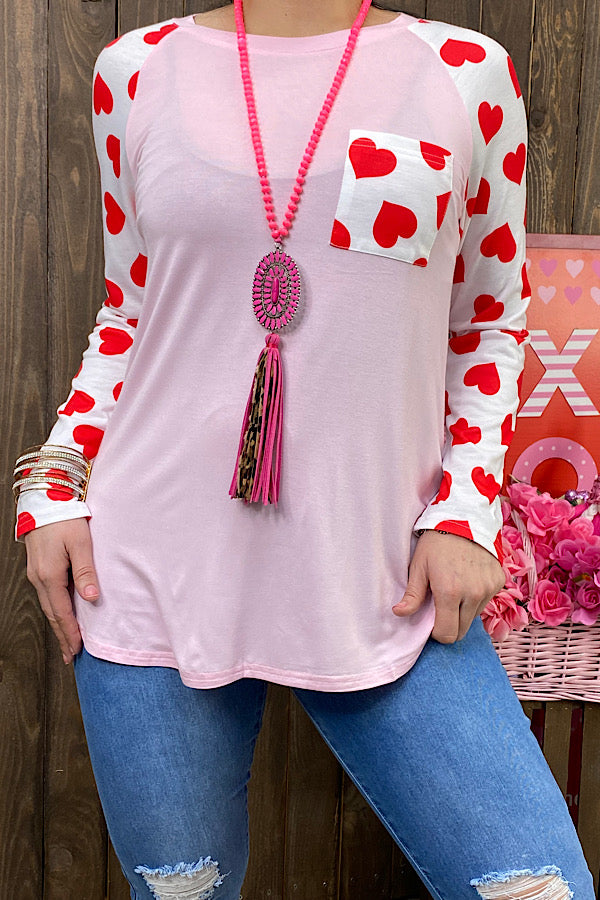 BQ8289 Pink top w/heart printed long sleeves & front pocket