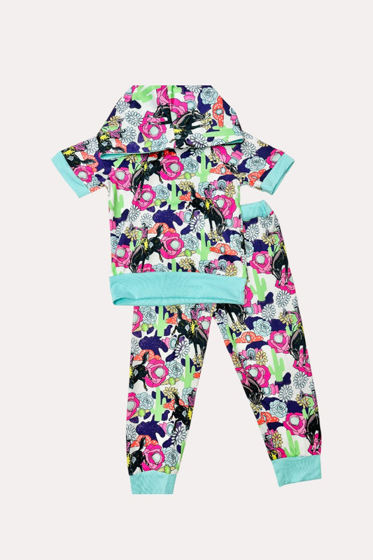 Multicolor cowboy riding a horse HODDIE 2pc set D1108-17