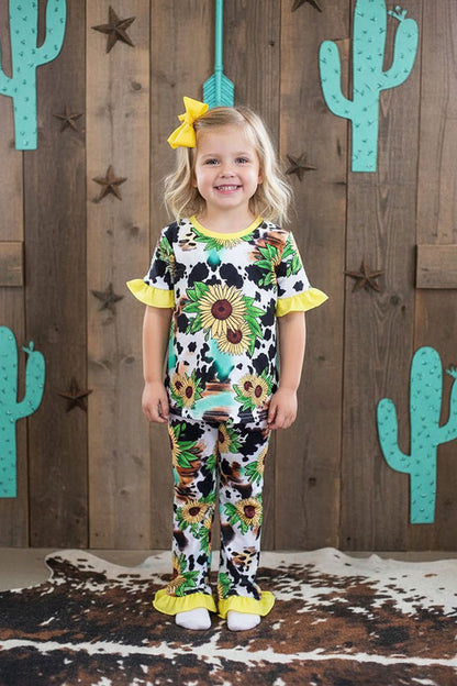 Western COW & SUNFLOWER ruffle girls boutique set DLH2323