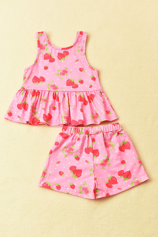 Chic pink strawberry top & shorts 2pcs girls boutique sets XCH04015