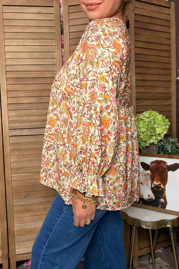 Chic floral printed cream buttons long sleeve women's boutique top GJQ17521
