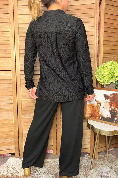 Trendy black subtle wavy jacquard pattern women's boutique top GJQ17602