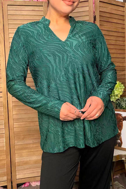 Trendy green subtle wavy jacquard pattern women's boutique top GJQ17685