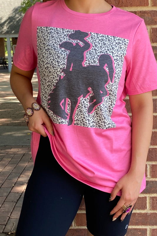 XCH14127 PINK TOP W/ BRONC RIDER GRAPHIC