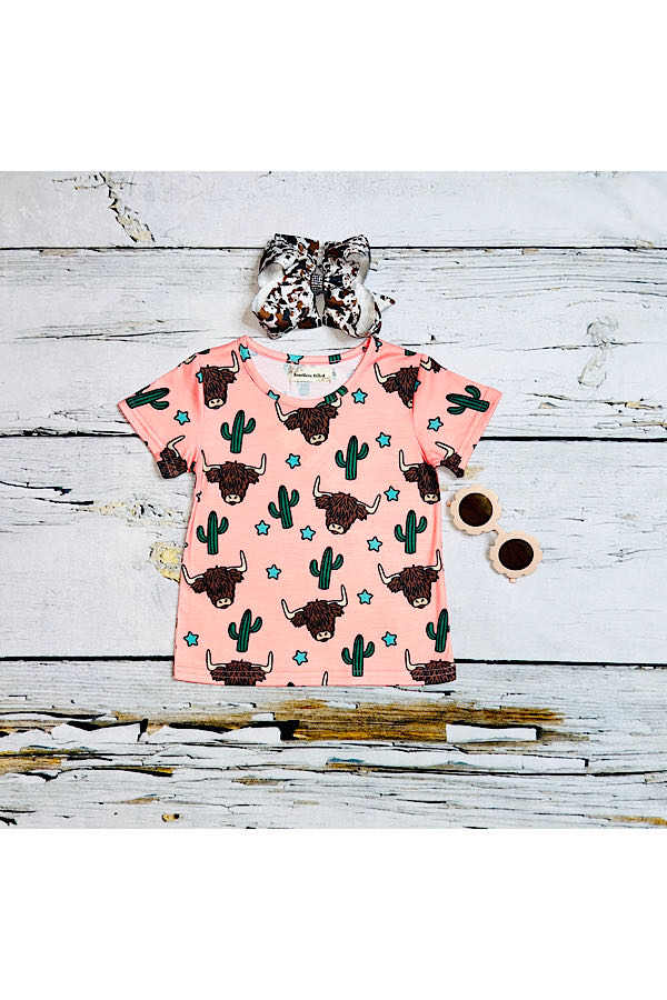 Light peach bull head w/cactus & stars short sleeve top
