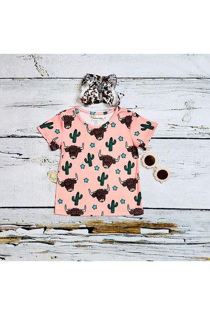 Light peach bull head w/cactus & stars short sleeve top