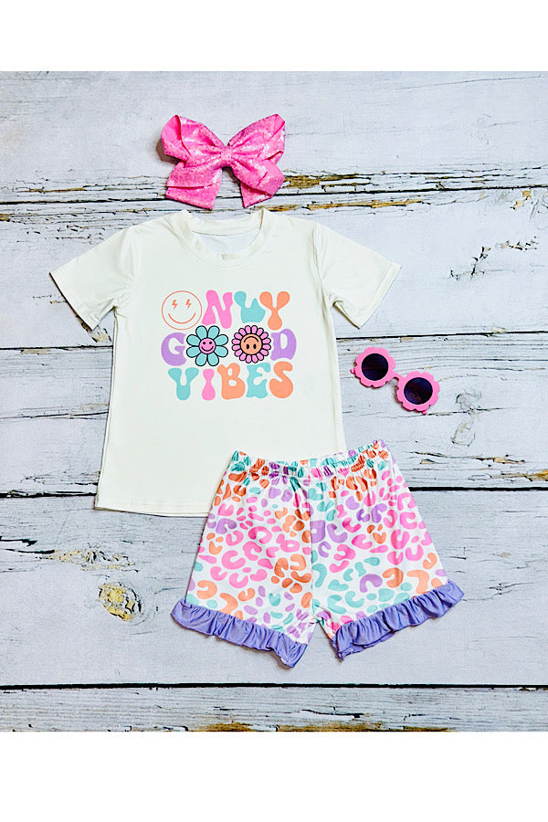 "ONLY GOOD VIBES" smiley face & multicolor cheetah 2pc set DLH2408