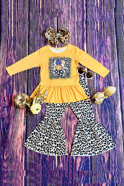 "HAPPY FALL YALL" animal print & pumpkins 2pc set X0010-23