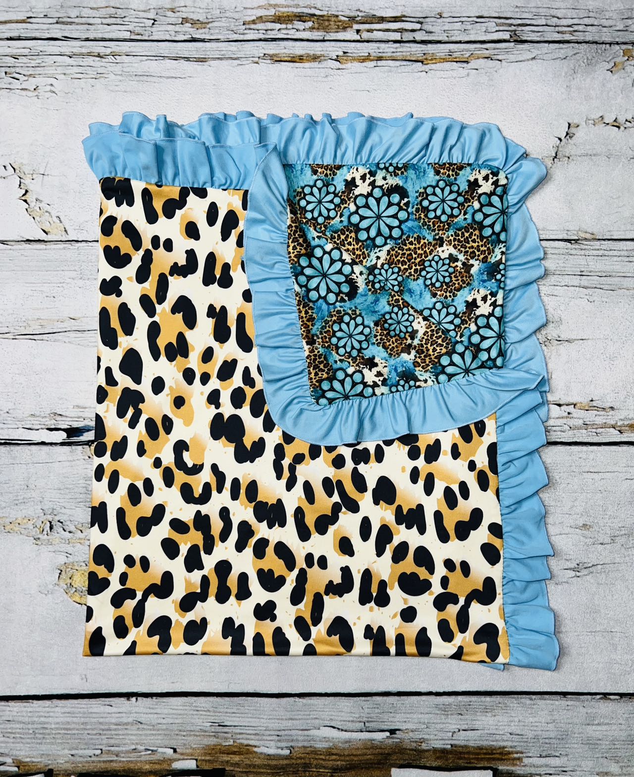 Turquoise & leopard reversible baby blanket w/turquoise ruffle DLH1212-9