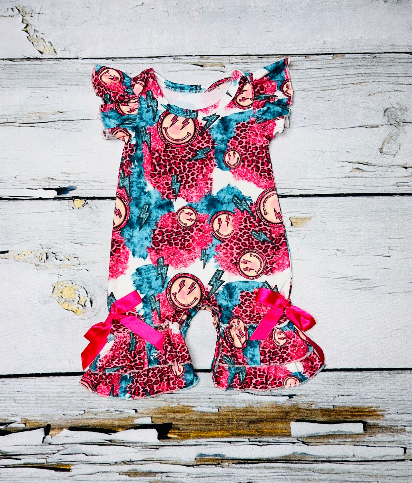 Smiley face w/hot pink cheetah print ruffle baby romper DLH1124-11