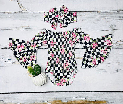 Black/white checkers w/pink flowers bell sleeve baby smocked onesie DLH1212-24